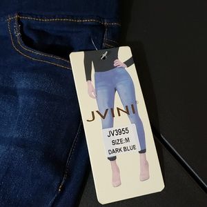 Jeggings by Jvini